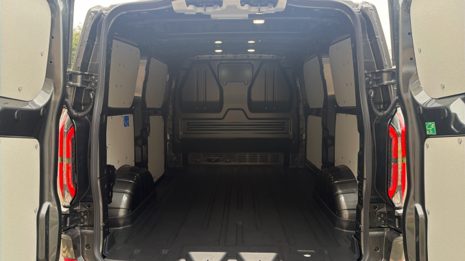 Ford Transit Custom 320 L1 Diesel Awd 2.0 EcoBlue 170ps H1 Van Sport Auto - Image 12